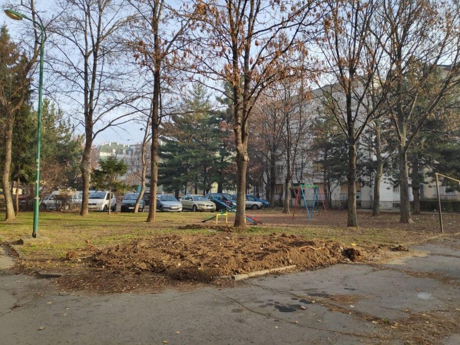 Posle protesta u Panteleju iz Opštine kažu da se za lokaciju kontejnera ne pitaju građani 11 1280x0 80854137 602038347267898 3136501821837672448 n