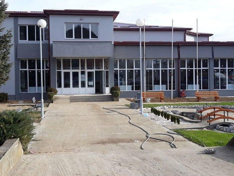 Doljevačka biblioteka kupila kombi za oko 38.000 evra 7 biblioteka doljevac foto sajt biblioteka