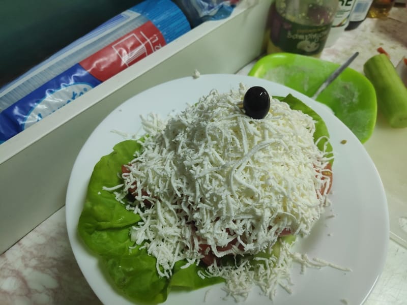 Šopska salata - pečena paprika i staroplaninski sir prave razliku 10 Sopska foto Lj F