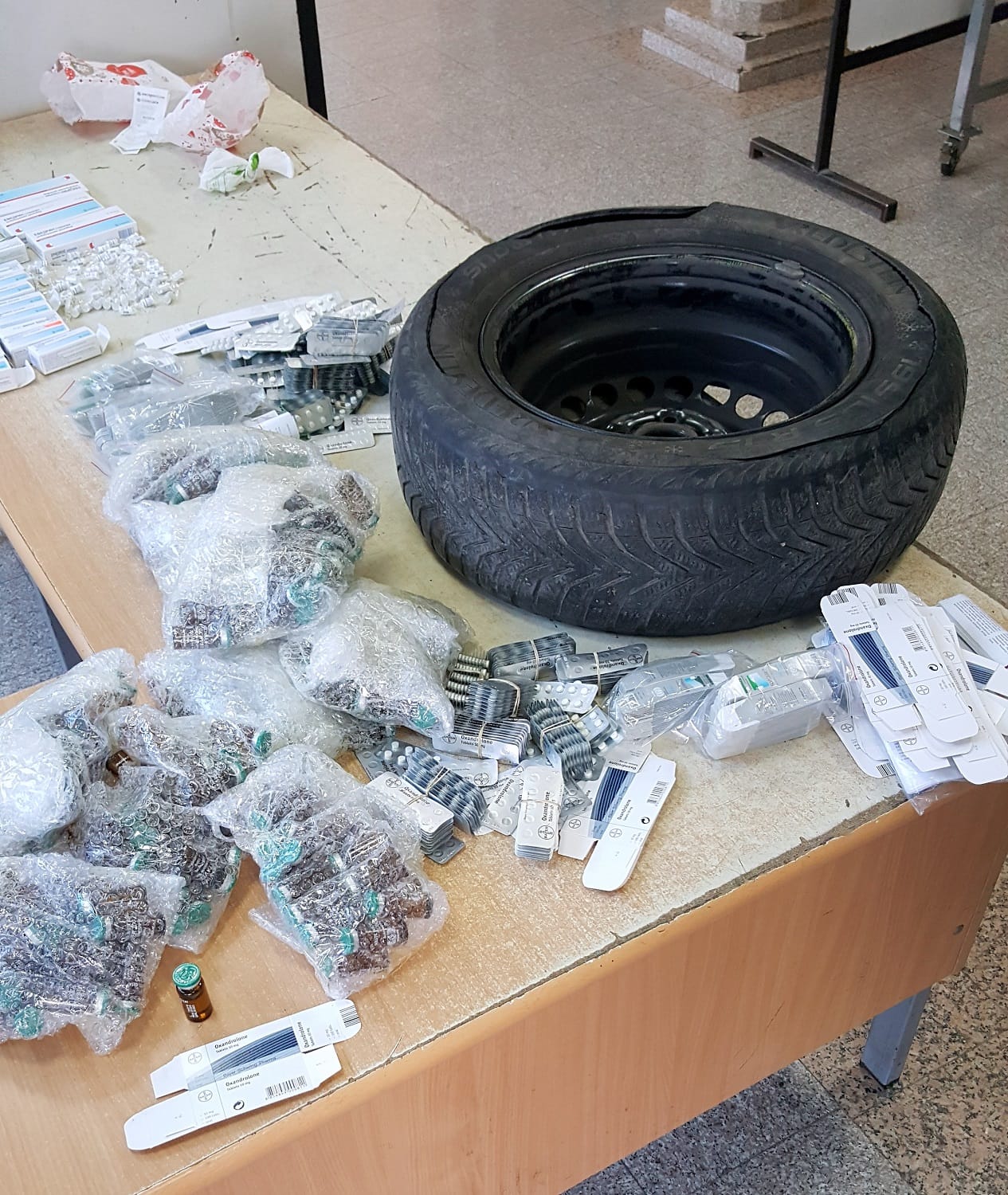 steroidi foto Uprava carina