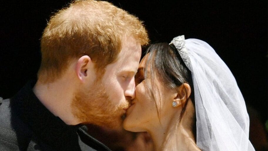 110450382 hi046912198