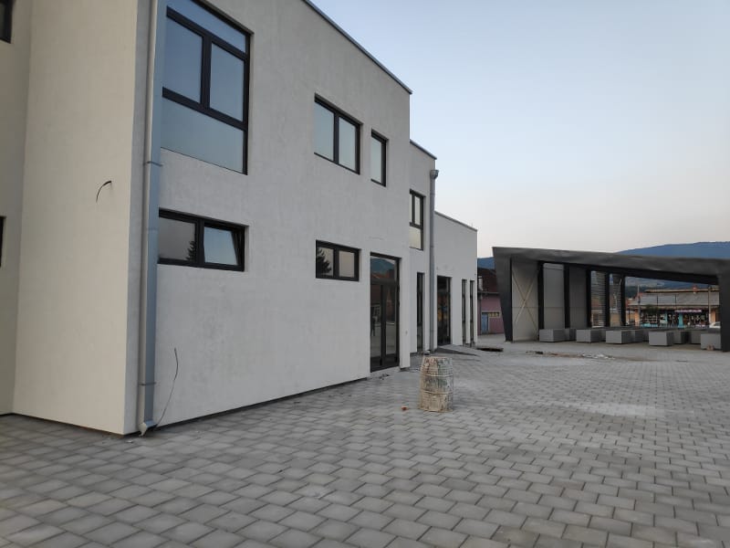 zgrada pijaca foto Lj F