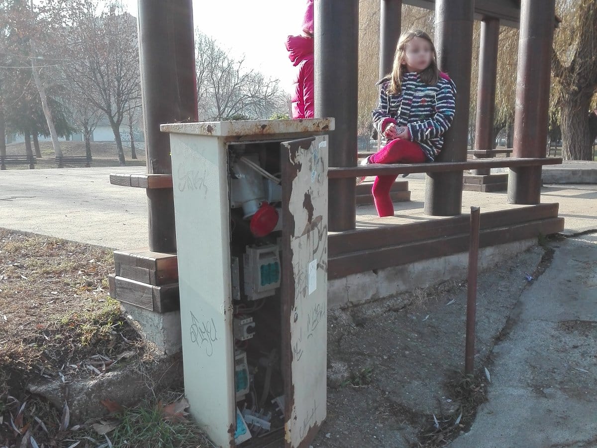 Struja u parku foto citalac Prijavi problem