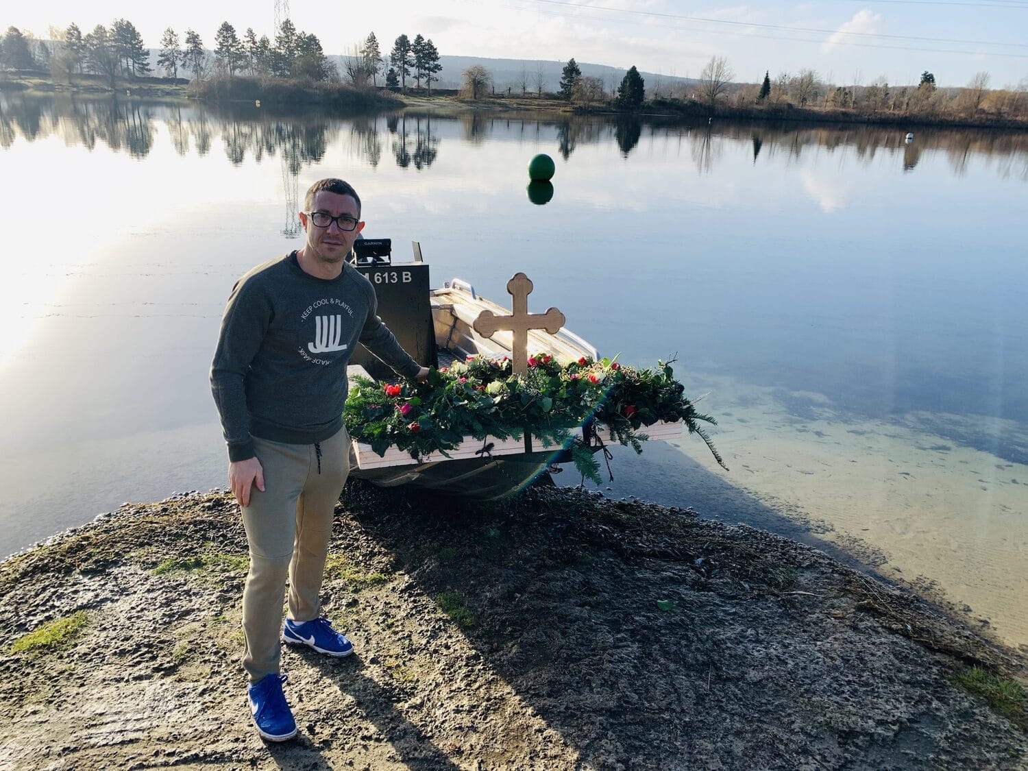 Plivanje za casni krst Bogojavljenje Pariz 2020 foto Udruzenje Svi Srbi u Parizu1 scaled