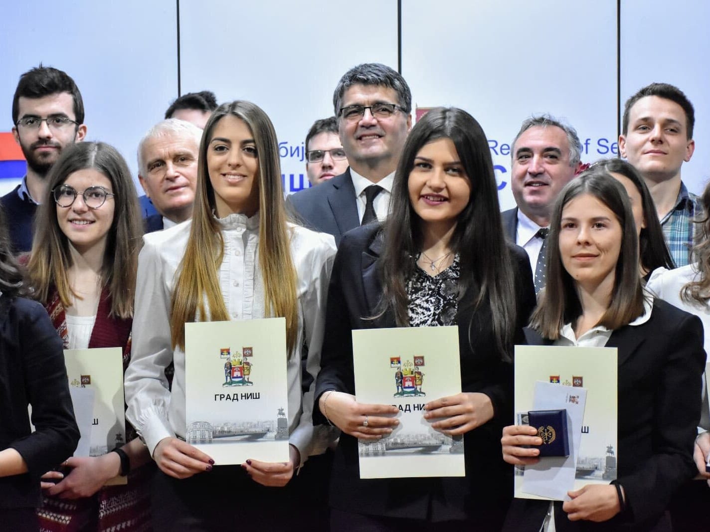 Dodeljena priznanja najboljim studentima u Nišu 1 83481645 168265441101978 8110997342804508672 n Cropped