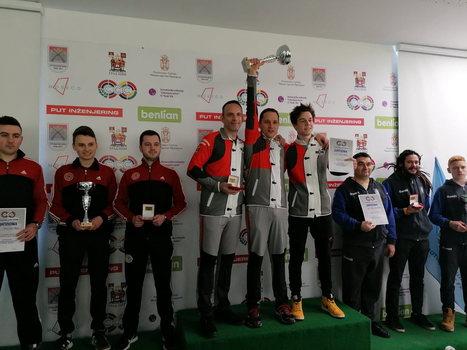 Muskarci puska ekipno