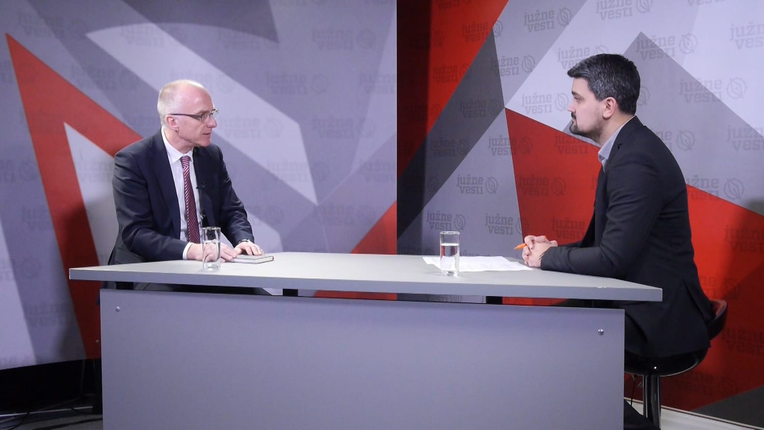 Nested Sequence 31 00 01 56 21 Still002