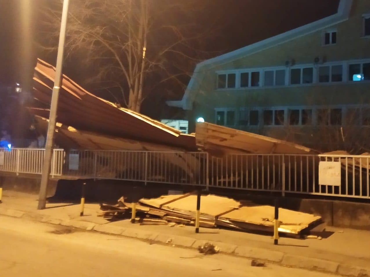 Krov Dom zdravlja Lebane foto citalac