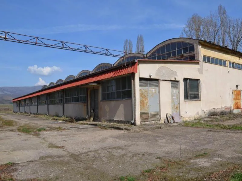 Belopalančani sređuju proizvodnu halu za novog investitora 14 hala foto siepa