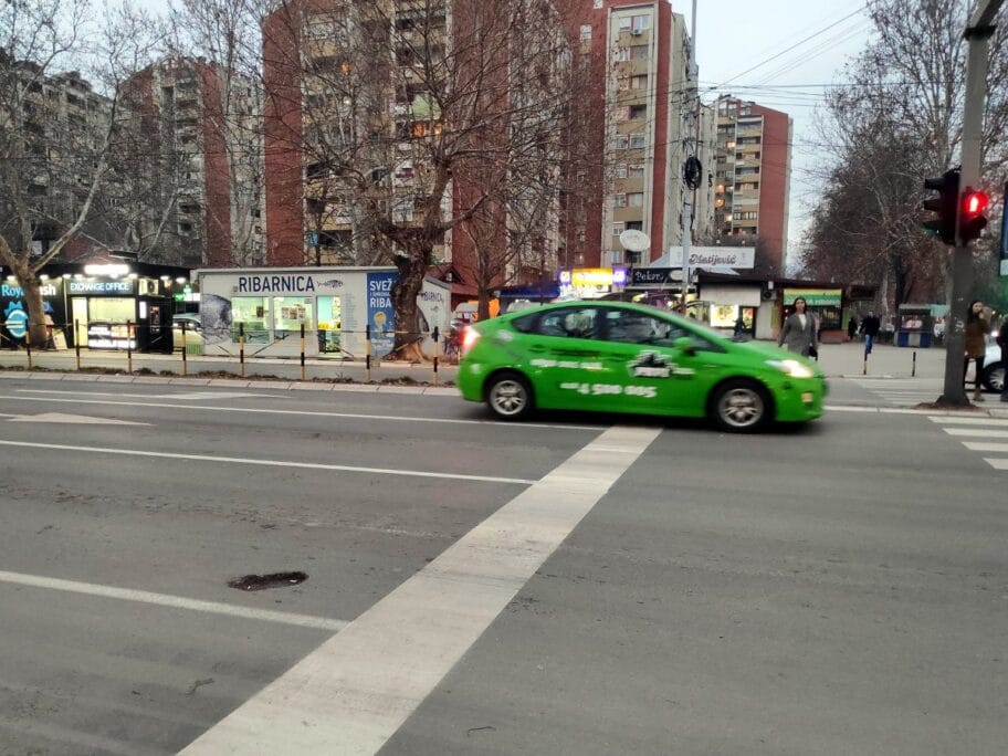 Foto-vest: Novi asfalt za nove rupe na Bulevaru Nemanjića 1 Novi asfalt za nove rupe foto citalac Prijavi problem