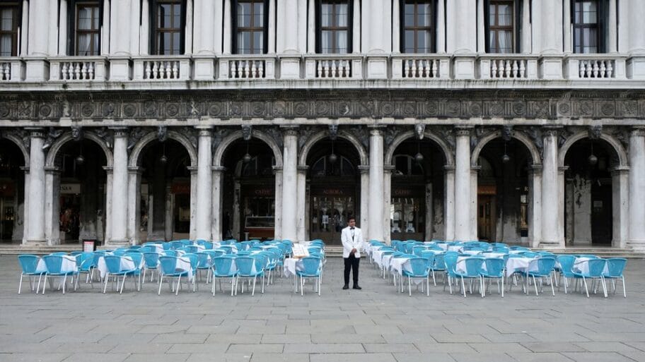 111168443 hi060457776