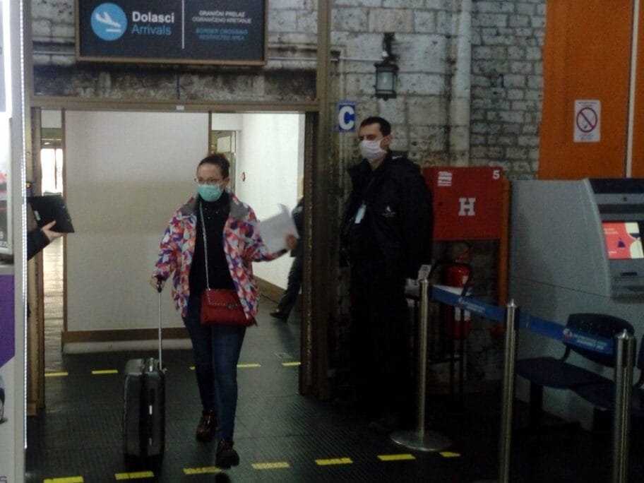 Putnici sleteli u Nis iz Italije foto N M