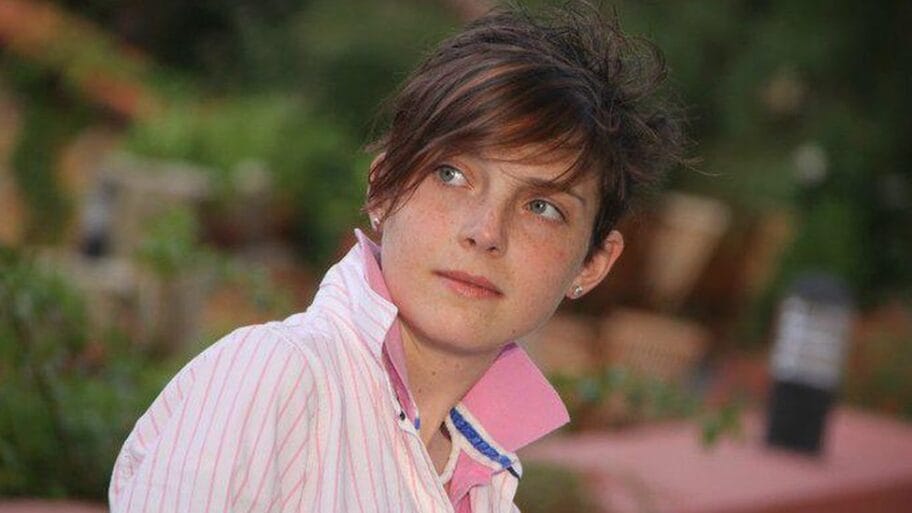 108963329 emma brown3