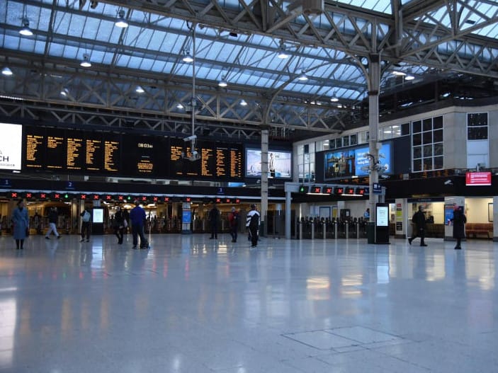 stanica viktorija london foot mila ivanov