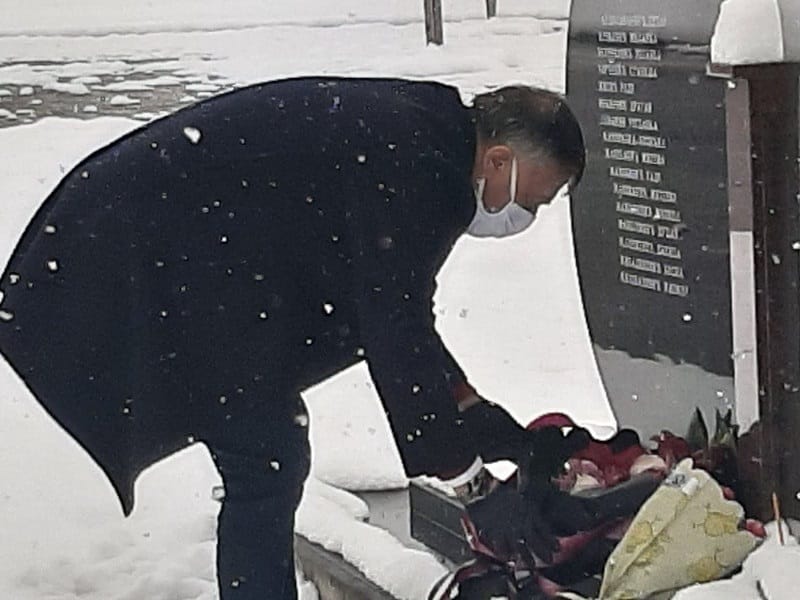 Polaganje venaca Surdulica foto privatna arhiva