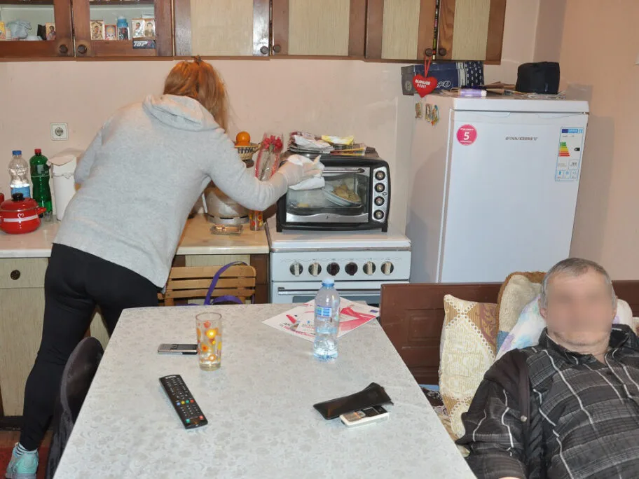 Gerontodomacice foto Foto UdruzenjeosobasainvaliditetomKursumlija