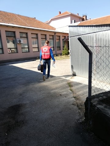 pomoc foto Crveni krst