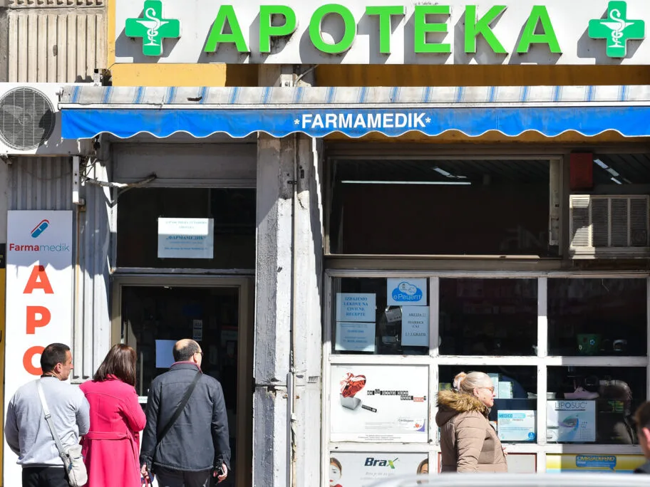 Pojedine apoteke na jugu Srbije u subotu otvorene za penzionere 6 apoteke korona nis