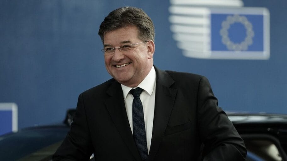 111552222 gettyimages 1192800084