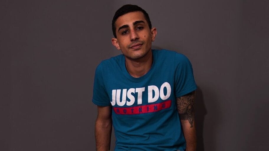 111689813 09fa2d2f 0d0d 4686 bbd5 c8a9c30778f1