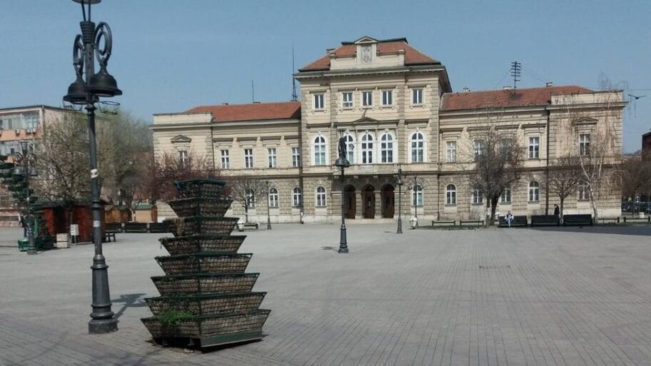 111499046 pustcentargradaslikain