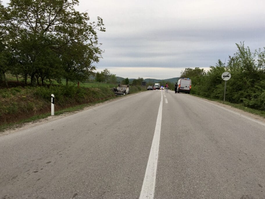 Petočlana porodica povređena u udesu kod Malče, nisu životno ugroženi 13 malca svrljig saobracajna nezgoda scaled