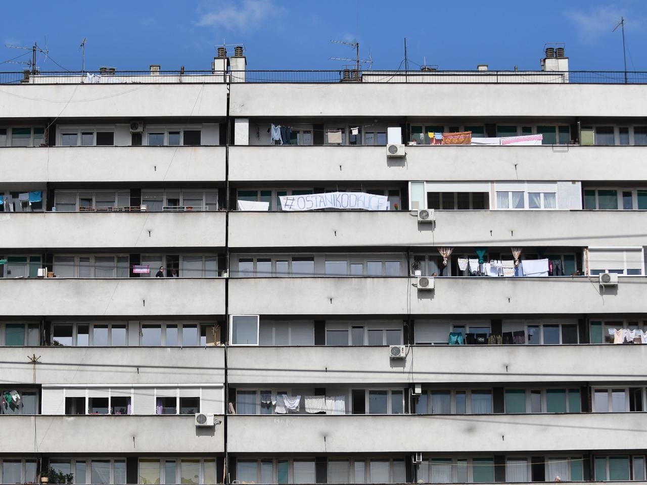 Život uz stroge mere zbog korone već mesec dana, građani pitaju - još koliko? 1 ostani kod kuce 2 foto jv vanja keser