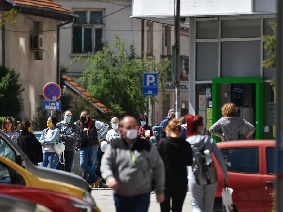 Gužve na jugu pred najduži policijski čas i praznični vikend 10 1 4 of 5
