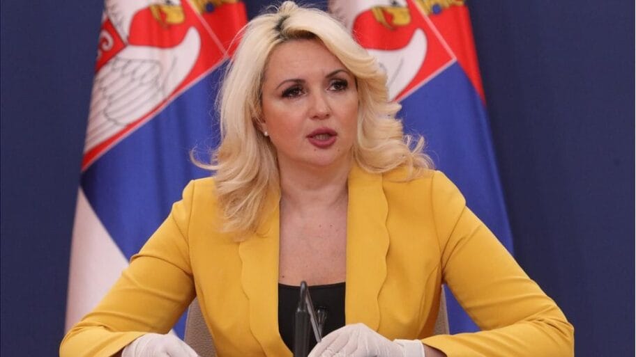 111876014 35254506 b