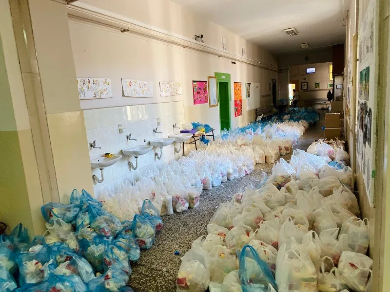 Narednih dana Piroćanci će na kućnu adresu dobijati pakete pomoći 17 paketiPirot foto Grad
