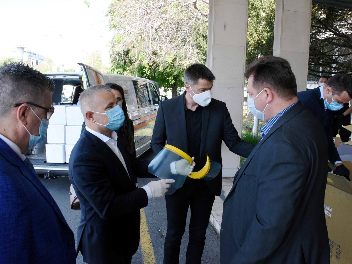 Željko Veselinocić Bojan Krstić Andrej Mamčenkov donacija Srpsko-ruski humanitarni centar foto MUP