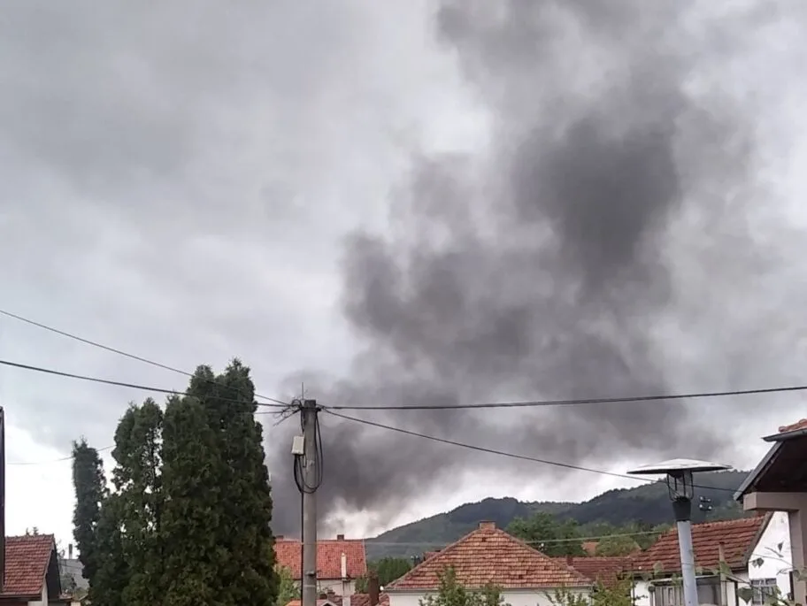 Goreo magacin u pirotskoj industrijskoj zoni, nema povređenih 18 pozar Pirot foto citalac