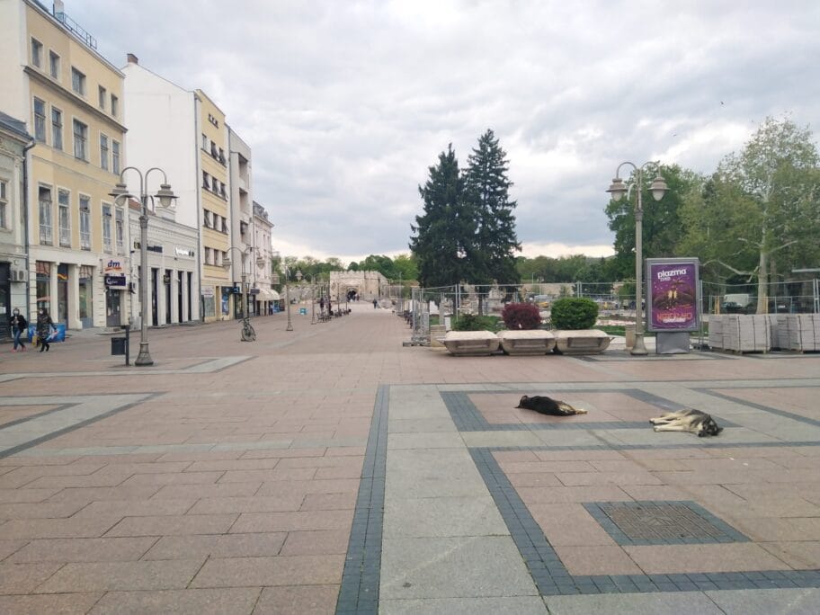 Prva nedelja bez celodnevnog policijskog casa Nis 3 maj 2020 foto Juzne vesti Vanja Keser2 scaled