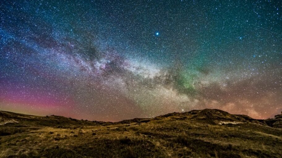 112155886 trianglegettyimages 1134062037