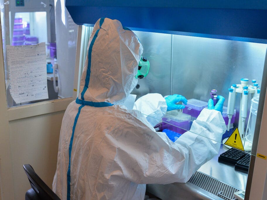 U Srbiji preko 1.800 novozaraženih koronom, 6 ljudi umrlo, 2 u Nišu 20 korona testiranje foto vkeser