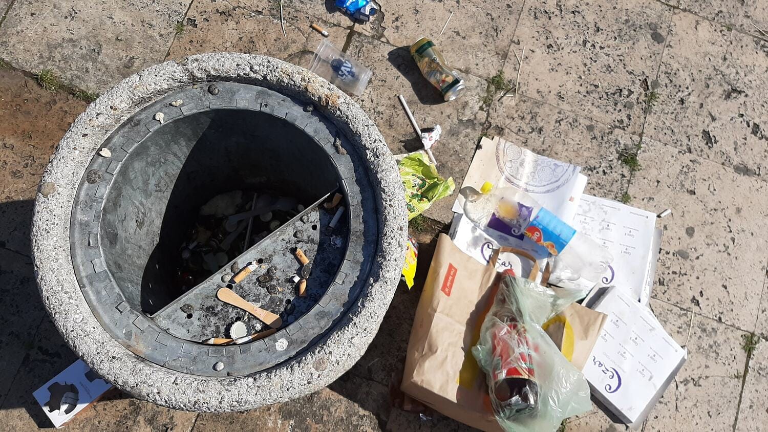 Smece na keju 12, maj 2020: foto: Isidora Smiljkovic