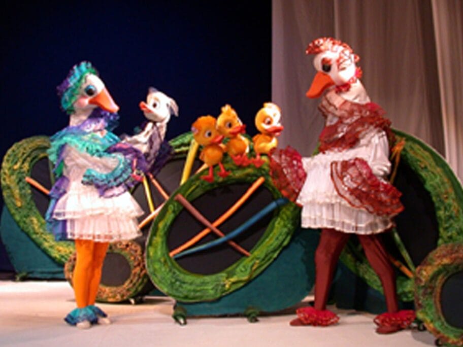 Ruzno pace foto Arhiva Pozoriste lutaka