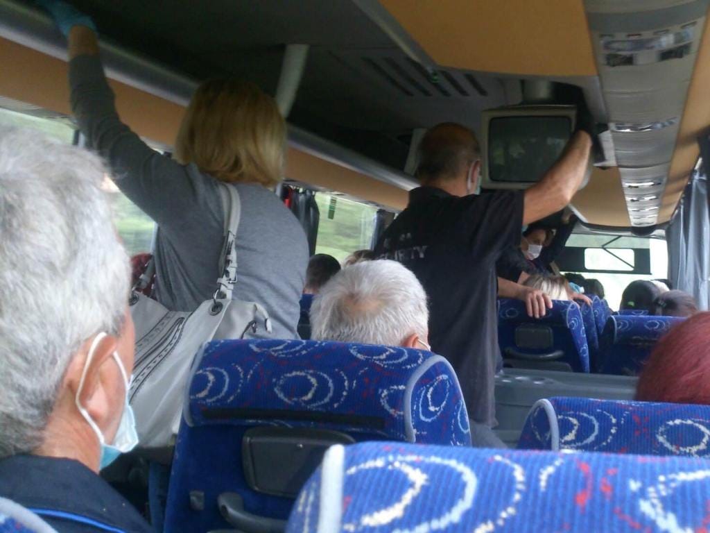 Radnici strahuju zbog prepunih autobusa od Bele Palanke ka Nišu, u "Niš ekspresu" najavljuju nove linije 1 bus foto citalac