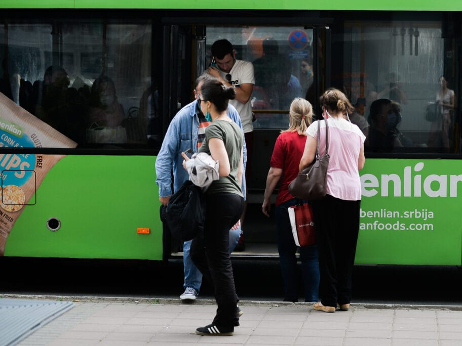 Ulaz izlaz autobusi gradski prevoz 19 maj 2020 foto Juzne vesti Vanja Keser2