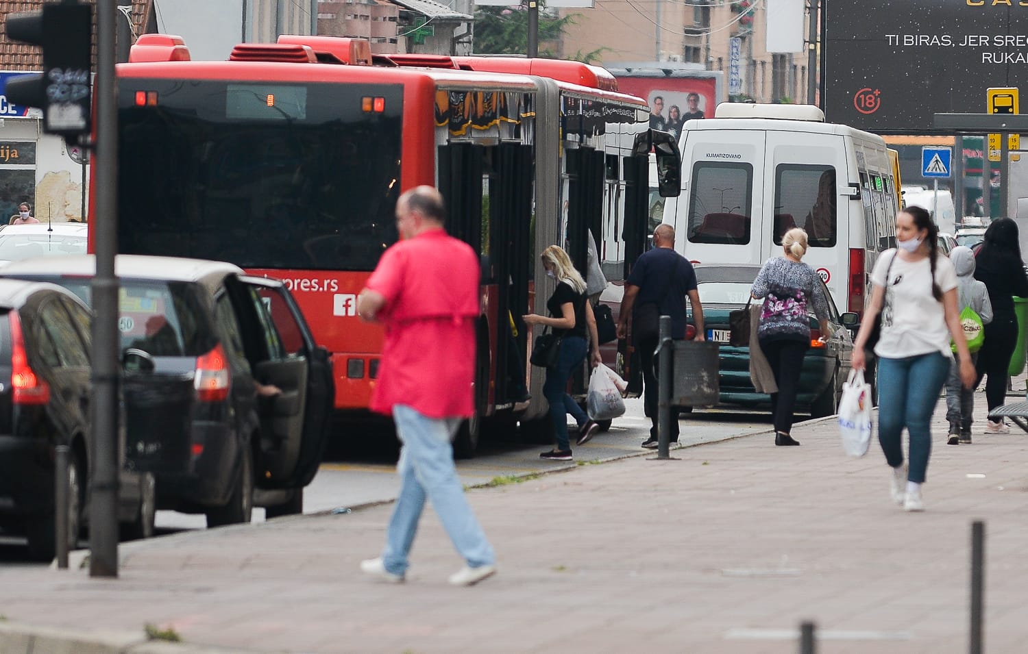 Ulaz izlaz autobusi gradski prevoz 19. maj 2020 foto Južne vesti Vanja Keser3