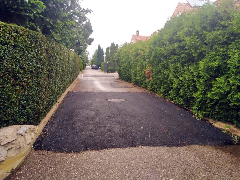 Sterijina ulica Beverli hils zakrpljene rupe 5 maj 2020 foto Vanja Keser