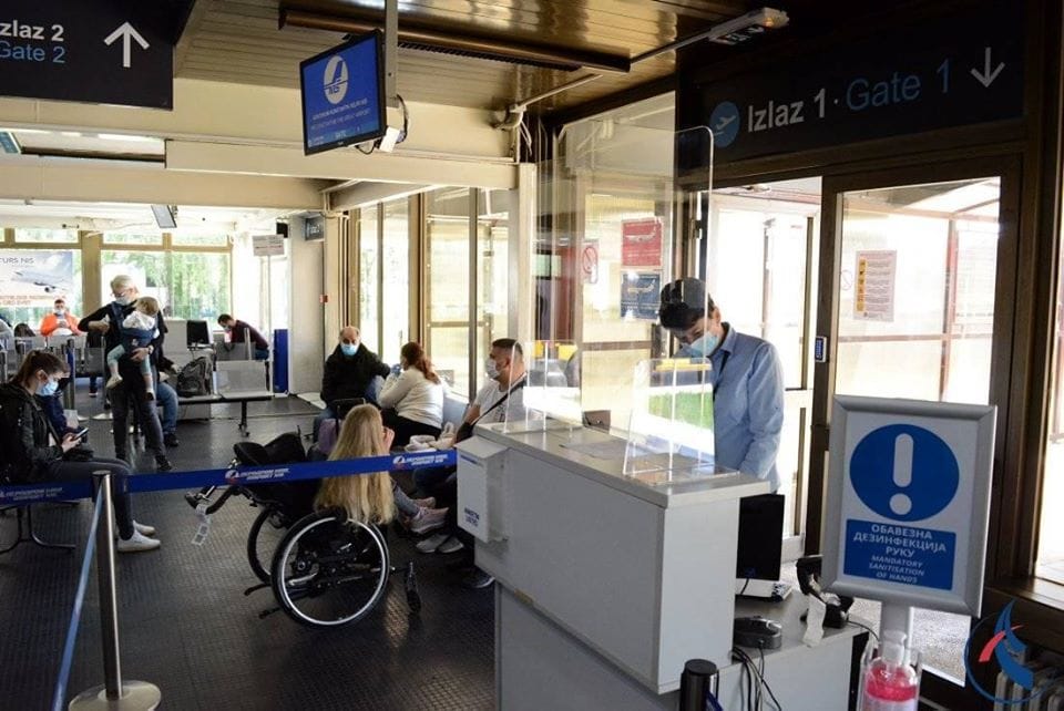 aerodrom-prviletposlekorone2-foto-aerodromnis