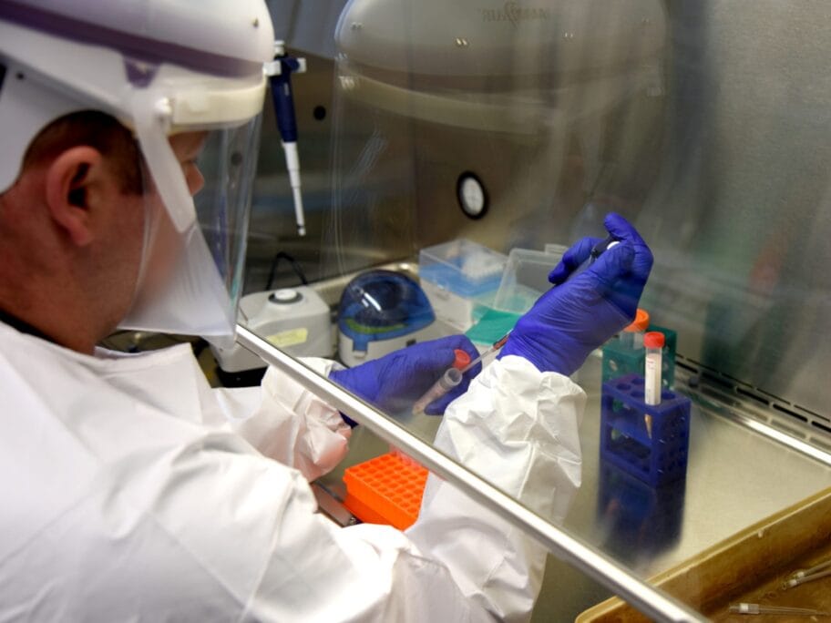 Najavljeno otvaranje niške laboratorije "Vatreno oko" do kraja meseca 10 Ilustracija laboratorija foto flickr The National Guard scaled