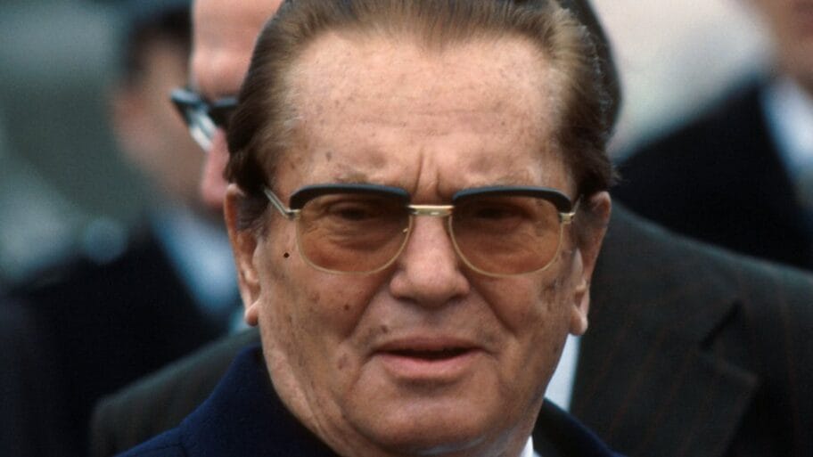 110993023 hi000201062