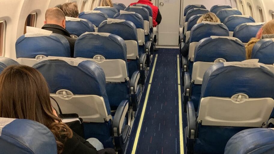 Korona virus, putovanja i hoteli: Kako su izgledala prva putovanja avionom i šta vas čeka ubuduće 16 112437508 avion2