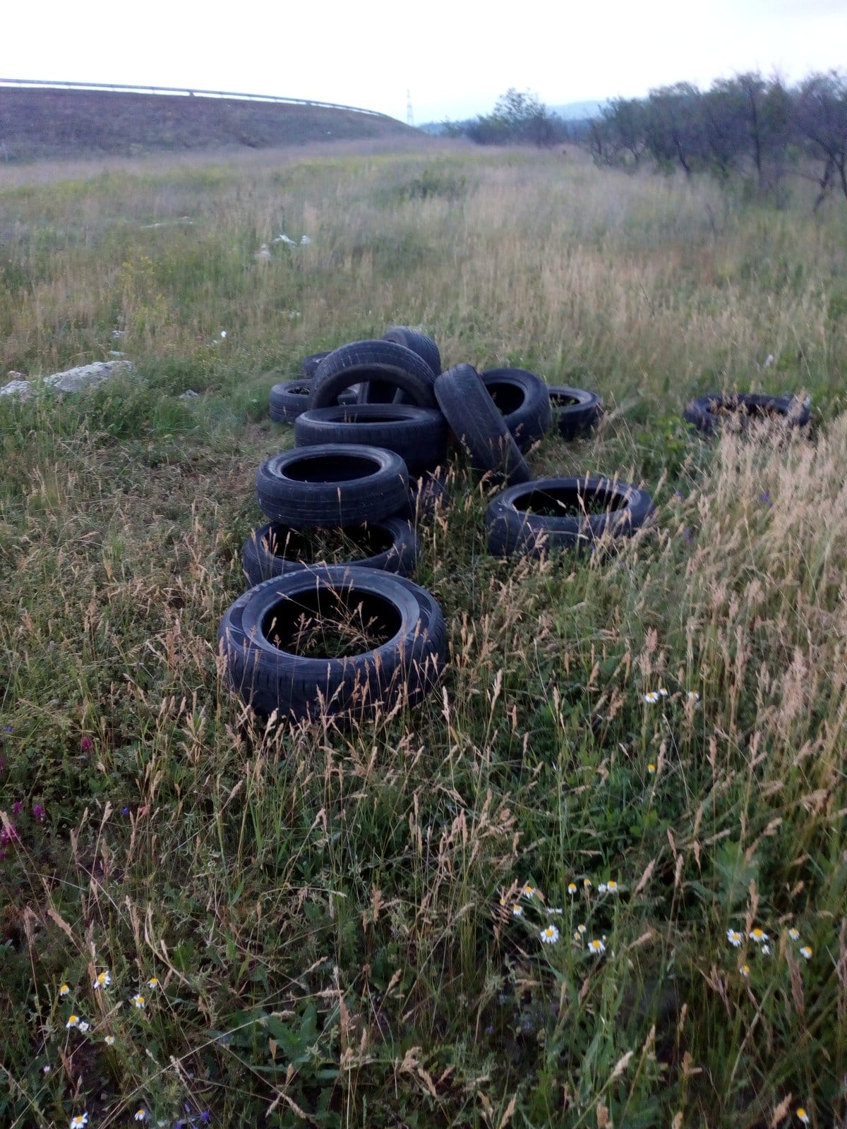 Divlja deponija7; foto: citalac-Prijavi problem