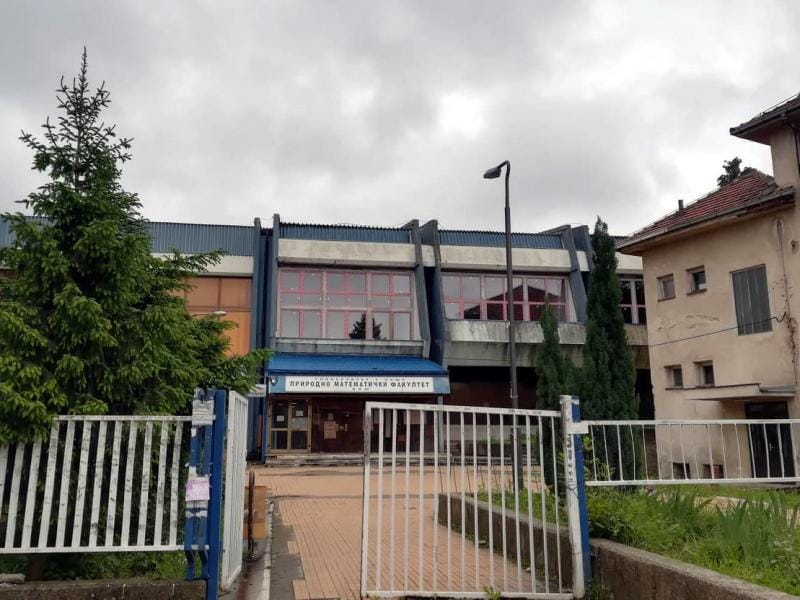 800x600 PMF Nis foto JV J A