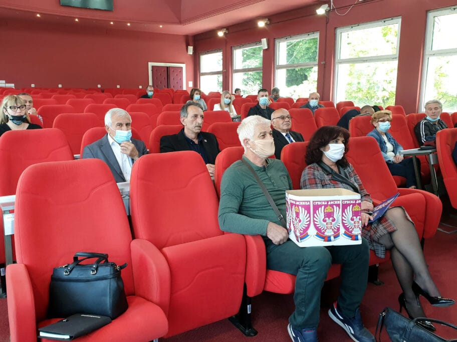 desnica foto FB strana desnica