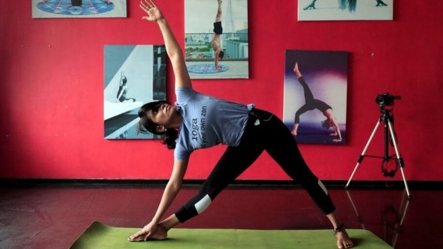 112744923 tv061122367