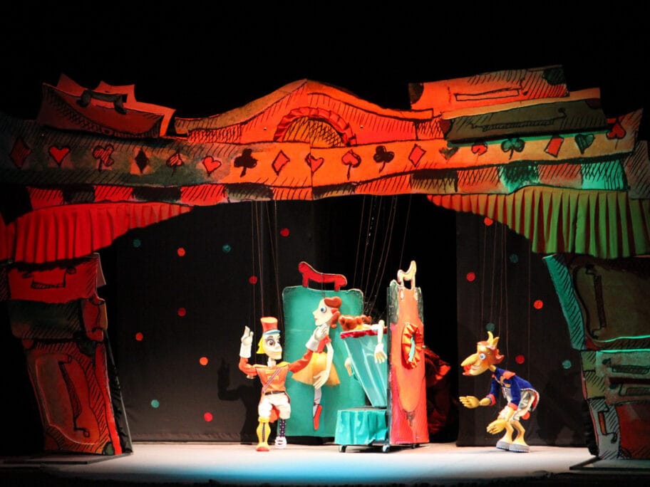 Olovni vojnik i balerina predstava foto Pozoriste lutaka